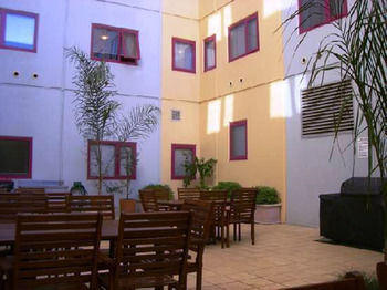 Plum Carlton Serviced Apartments - Accommodation Tasmania 15