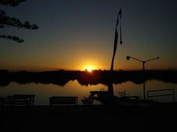 Black Swan Waterfront Motel - Accommodation Tasmania 4