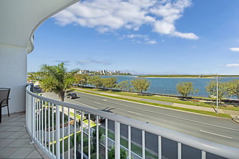Sandy Shores Luxury Holiday Units - Accommodation Tasmania 5