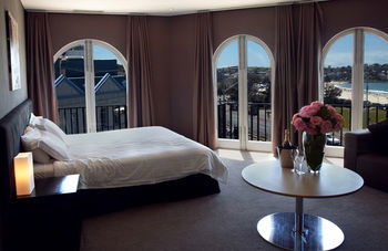 Hotel Ravesis - Accommodation Tasmania 13