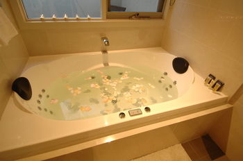Araluen Villas - Accommodation Tasmania 6
