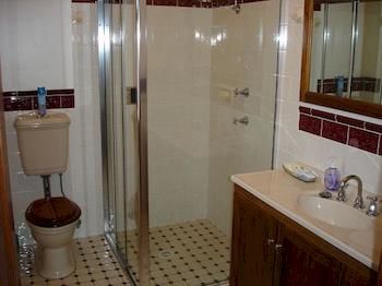 Lochinvar House B&B - Accommodation Tasmania 9