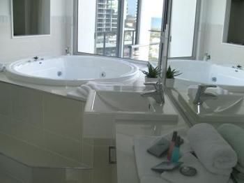 Silver Sea On Sixth Resort - Accommodation Tasmania 4