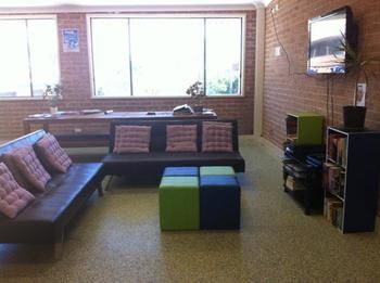 The Entrance Backpackers - Hostel - Accommodation Tasmania 7