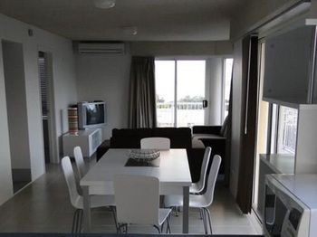 Bayviews & Harbourview Holiday Apartments - Accommodation Tasmania 9