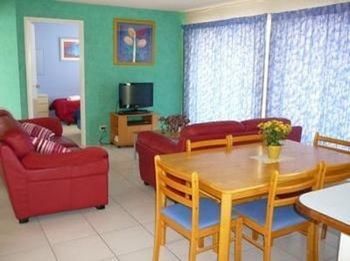 Bayviews & Harbourview Holiday Apartments - Accommodation Tasmania 11