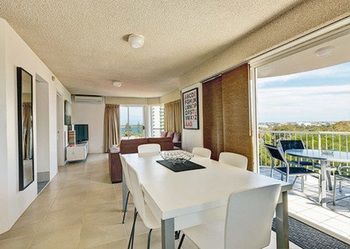 Bayviews & Harbourview Holiday Apartments - Accommodation Tasmania 24