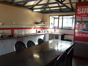 Noosa Backpackers Resort - Hostel - Accommodation Tasmania 12
