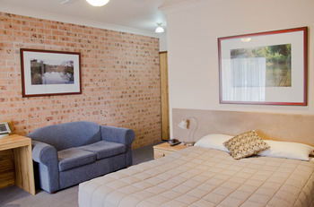 Baybrook Motor Inn & Apartments - Accommodation Tasmania 13