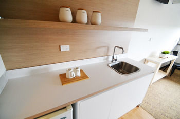 Crossroads Hotel Liverpool - Accommodation Tasmania 5