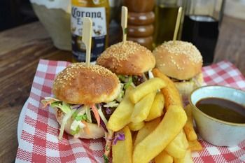 Crossroads Hotel Liverpool - Accommodation Tasmania 14