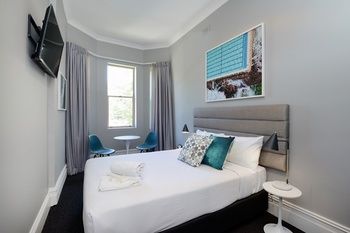 Alison Lodge - Accommodation Tasmania 24