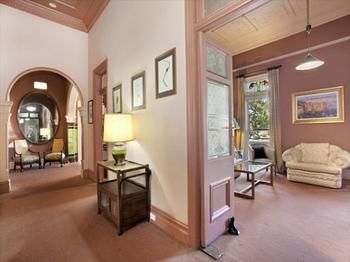 The Victoria & Albert Guesthouse - Accommodation Tasmania 11