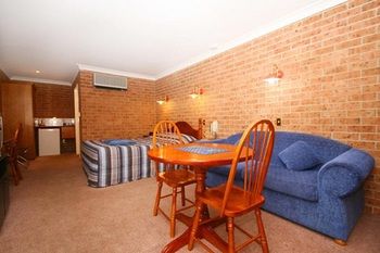 Golden Grain Motor Inn - Accommodation Tasmania 18
