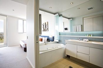 White Shells Luxury Apartments - Accommodation Tasmania 11