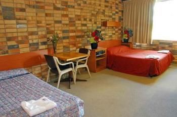 Palms Hotel Motel Chullora - Accommodation Tasmania 1