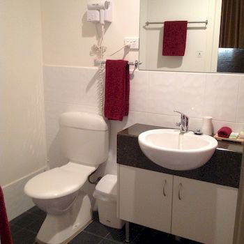 Ashton Townhouse Motel And Suites - Accommodation Tasmania 10