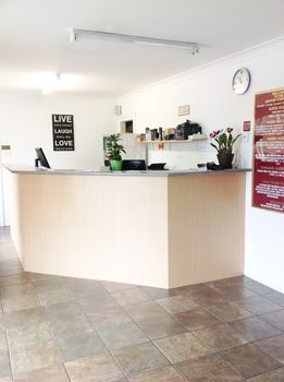 Ashton Townhouse Motel And Suites - Accommodation Tasmania 22