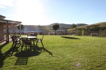 Bowen Inn Motel - Accommodation Tasmania 2