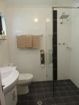 Forest Lodge Motor Inn & Restaurant - Accommodation Tasmania 2
