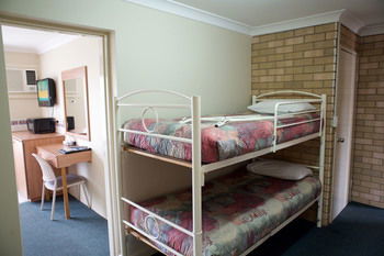 Forest Lodge Motor Inn & Restaurant - Accommodation Tasmania 11