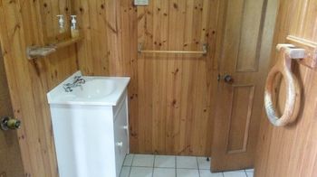 Hunter Hideaway Cottages - Accommodation Tasmania 11