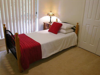 Apple Tree Cottage & Studio - Accommodation Tasmania 4