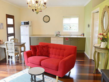 Apple Tree Cottage & Studio - Accommodation Tasmania 13