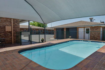 Cadman Motor Inn & Apartments - Accommodation Tasmania 23