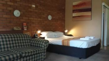 Hilldrop Motor Inn - Accommodation Tasmania 4