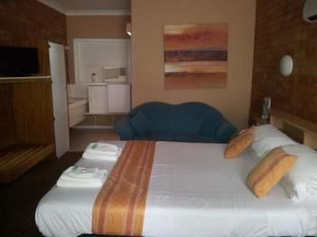 Hilldrop Motor Inn - Accommodation Tasmania 10