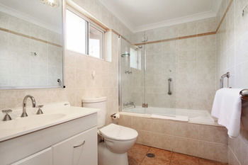 Edward Parry Motel & Apartments - Accommodation Tasmania 1