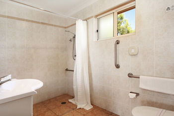 Edward Parry Motel & Apartments - Accommodation Tasmania 3