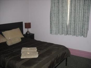 Station Hotel Motel Kurri Kurri - Accommodation Tasmania 1