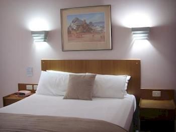 Tamwell Motel And Coffee Lounge - Accommodation Tasmania 1