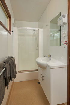 Gundagai Cabins & Tourist Park - Accommodation Tasmania 11