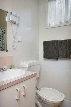 Gundagai Cabins & Tourist Park - Accommodation Tasmania 13