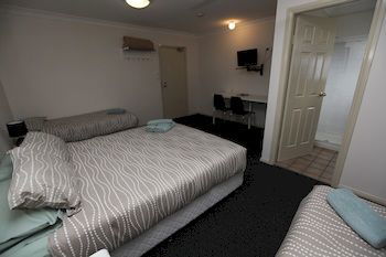 Across Country Motel And Serviced Apartments - Accommodation Tasmania 4