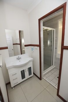 Across Country Motel And Serviced Apartments - Accommodation Tasmania 6