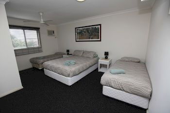Across Country Motel And Serviced Apartments - Accommodation Tasmania 11
