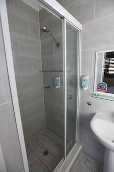 Across Country Motel And Serviced Apartments - Accommodation Tasmania 13