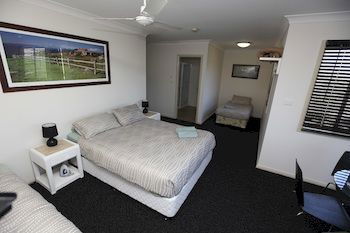 Across Country Motel And Serviced Apartments - Accommodation Tasmania 14