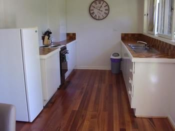 Yarra Glen Racecourse Apartments - Accommodation Tasmania 1