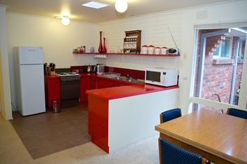 Yarra Glen Racecourse Apartments - Accommodation Tasmania 12
