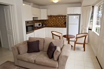 Yarra Glen Racecourse Apartments - Accommodation Tasmania 14