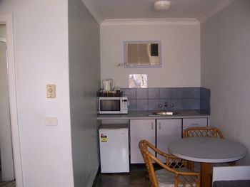 Beach Motel Woolgoolga - Accommodation Tasmania 3