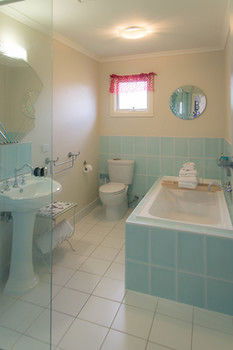 The Heart Of Emerald Bed & Breakfast - Accommodation Tasmania 42