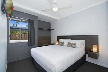 Cooroy Luxury Motel Apartments Noosa - Accommodation Tasmania 5