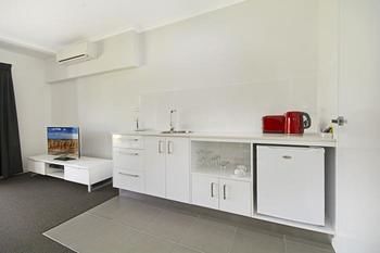 Cooroy Luxury Motel Apartments Noosa - Accommodation Tasmania 14