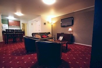 Melbourne Stays - Docklands - Accommodation Tasmania 0